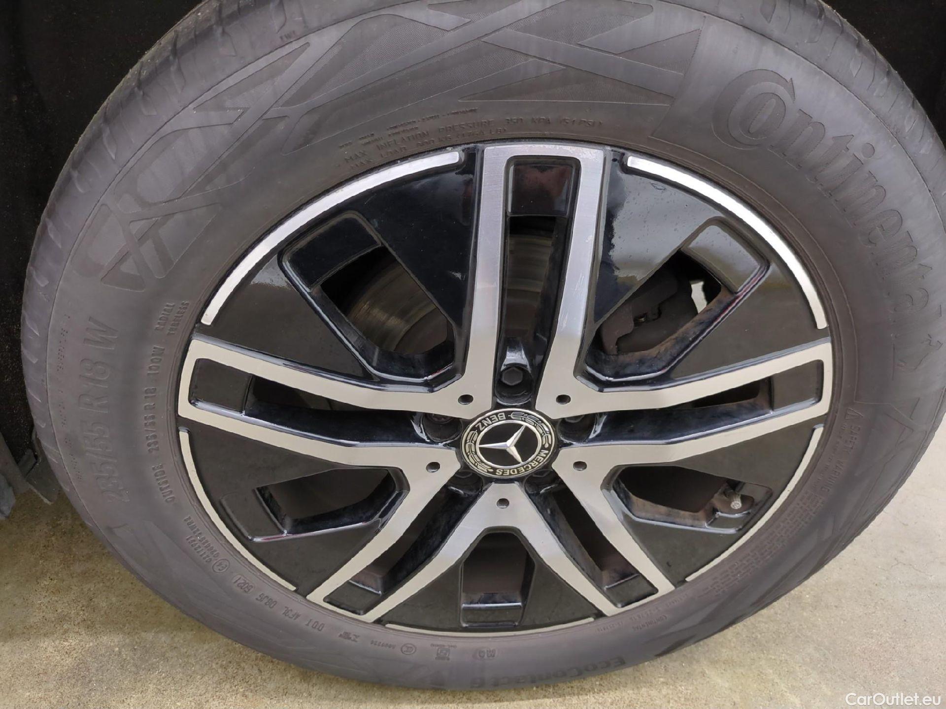  Mercedes  GLA MERCEDES-BENZ  / 2020 / 5P / SUV 2.0  200 D BUSINESS LINE DCT #8