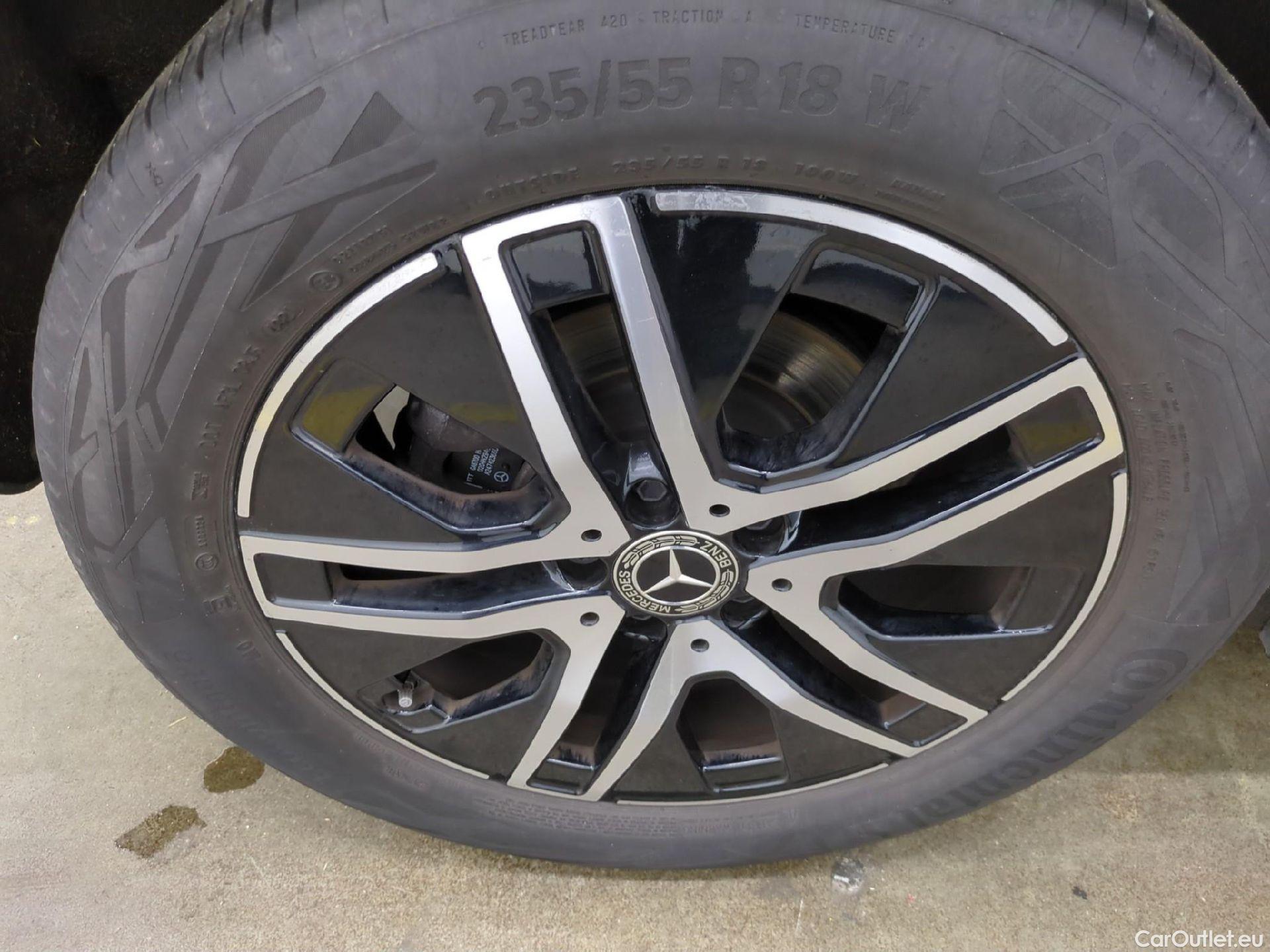  Mercedes  GLA MERCEDES-BENZ  / 2020 / 5P / SUV 2.0  200 D BUSINESS LINE DCT #9