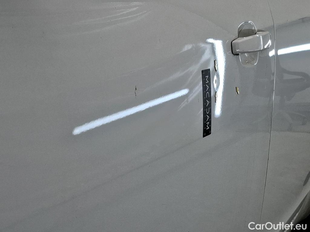  Opel  Insignia OPEL  5p Berline 1.6 CDTi 136 Auto Cosmo #86