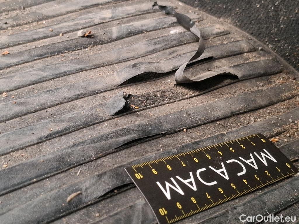  Opel  Insignia OPEL  5p Berline 1.6 CDTi 136 Auto Cosmo #79