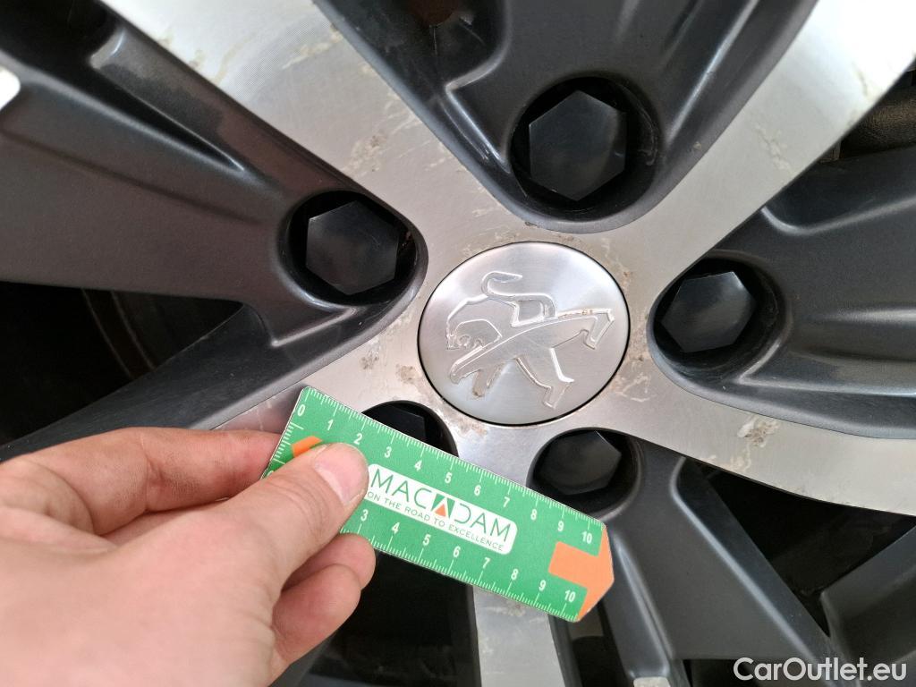  Peugeot  3008  Allure 1.5 HDi 130CV BVM6 E6d #12