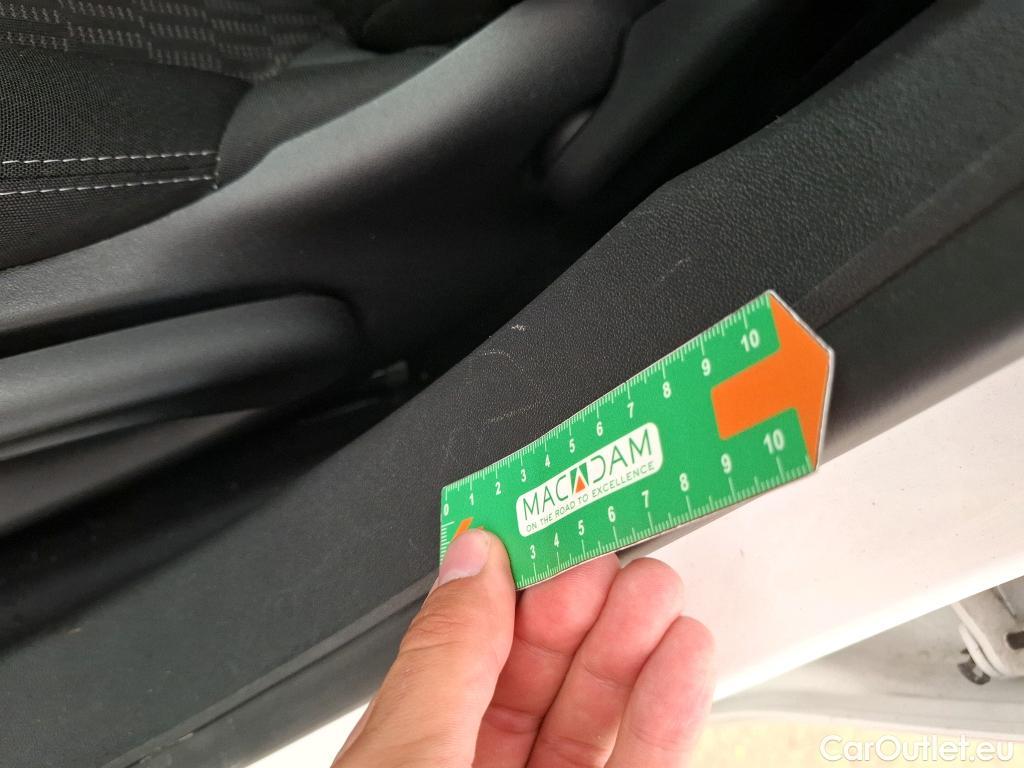  Peugeot  208  Active Business 1.2 80CV BVM5 E6dT #15