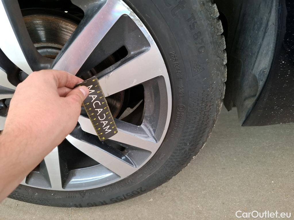  Peugeot  308  Allure 1.2 PureTech 130CV BVA8 E6d #18