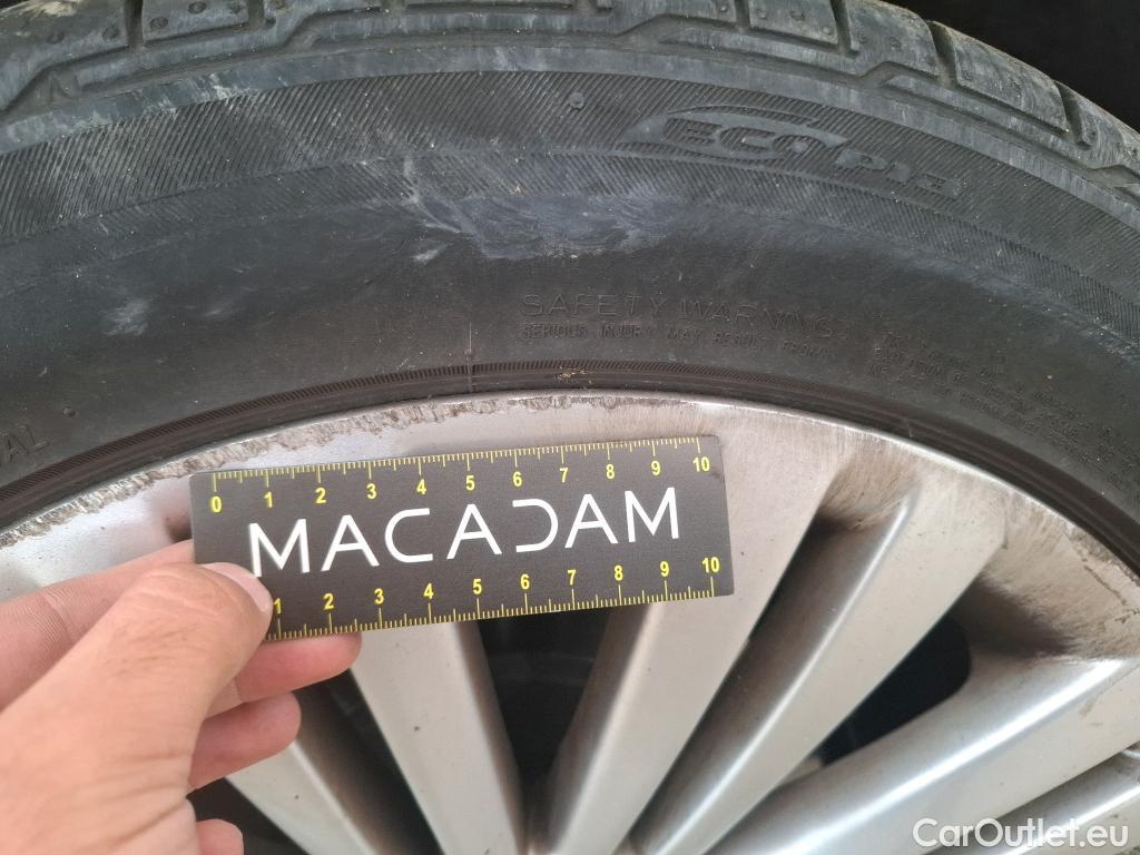  Opel  Insignia OPEL  5p Berline 1.6 CDTi 136 Auto Cosmo #68