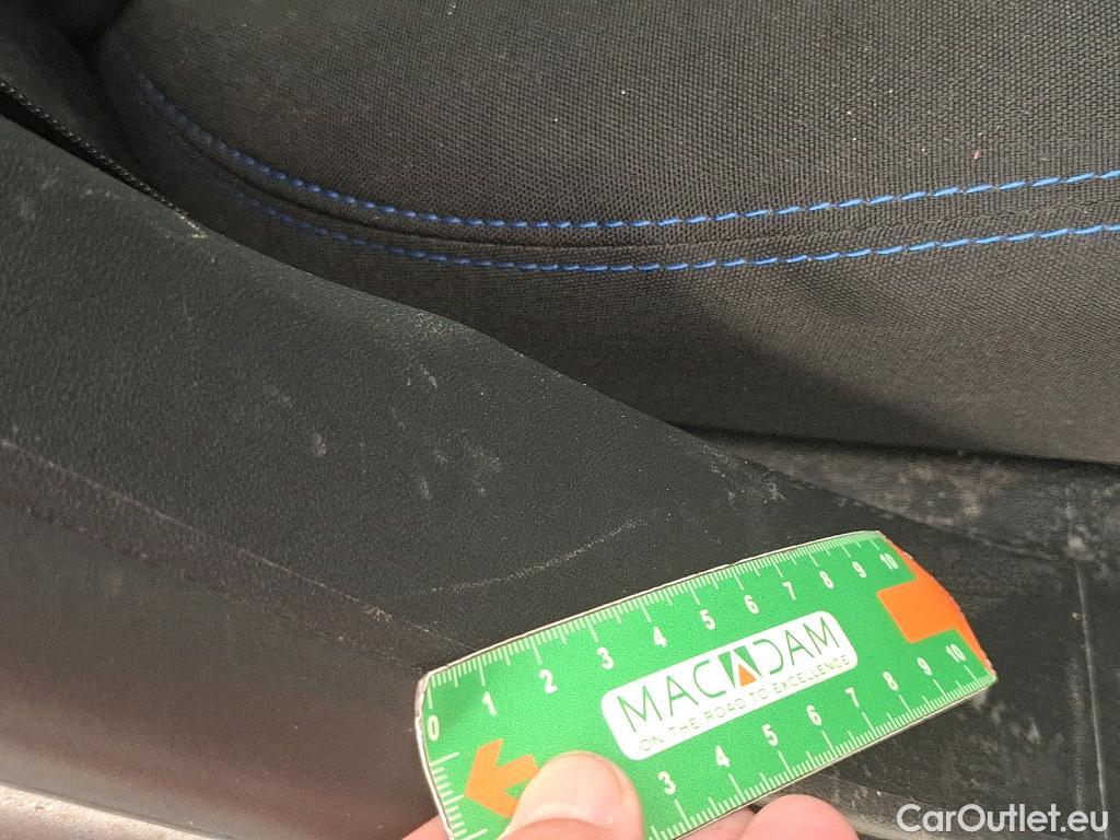  Peugeot  208  Signature 1.2 PureTech 80CV BVM5 E6dT #8