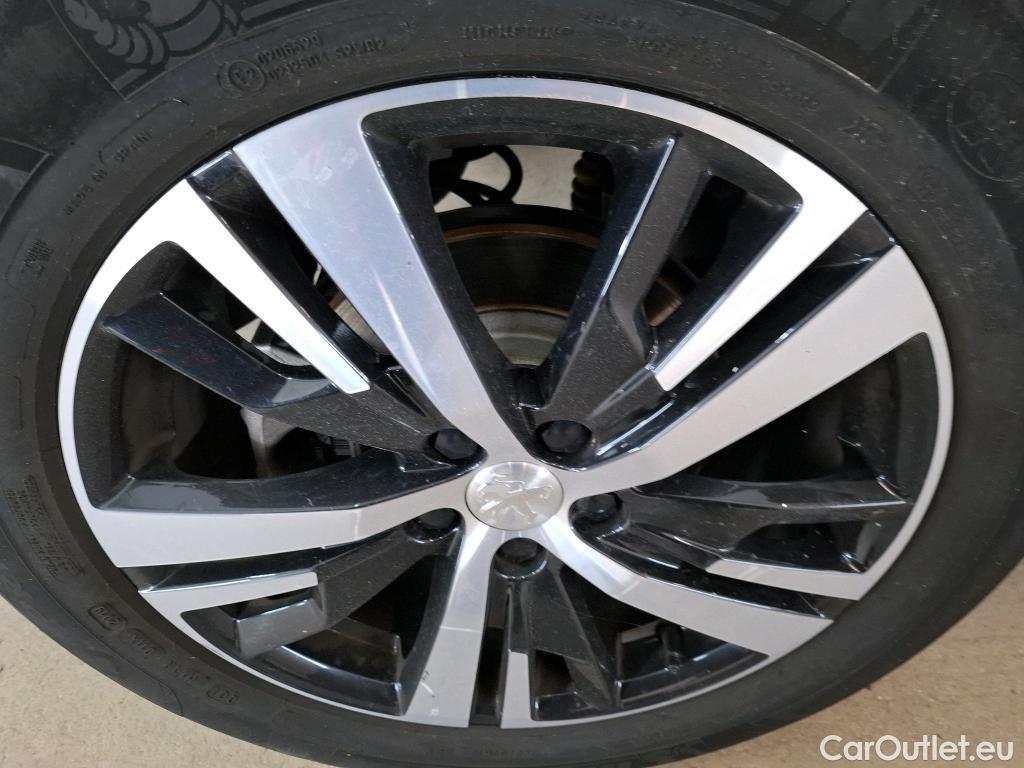  Peugeot  5008 PEUGEOT  / 2016 / 5P / SUV Puretech 180 S&S EAT8 GT Line #15