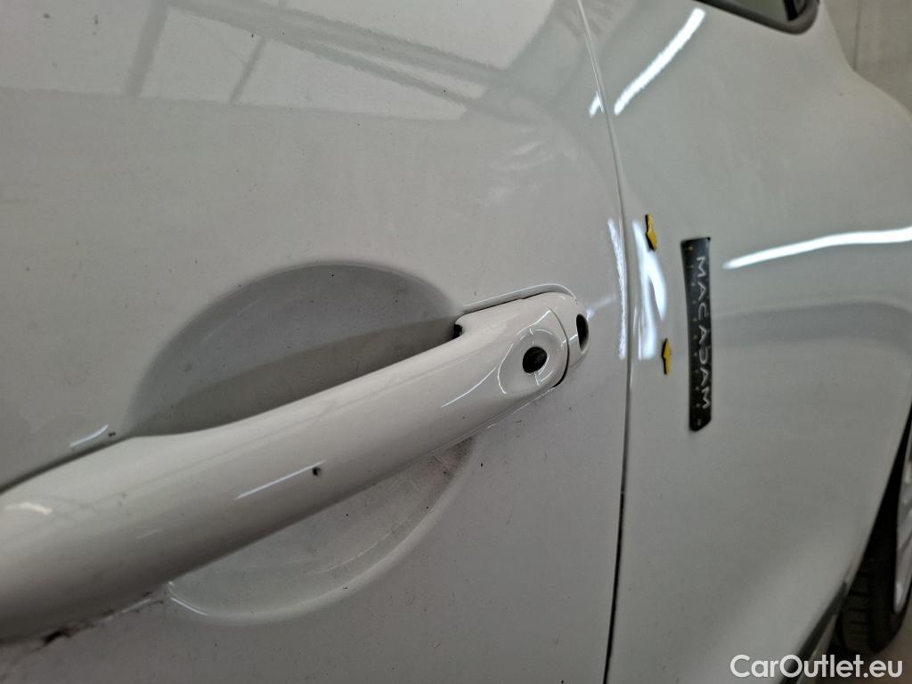  Renault  Clio  IV Business 0.9 TCe 90CV BVM5 E6 #2