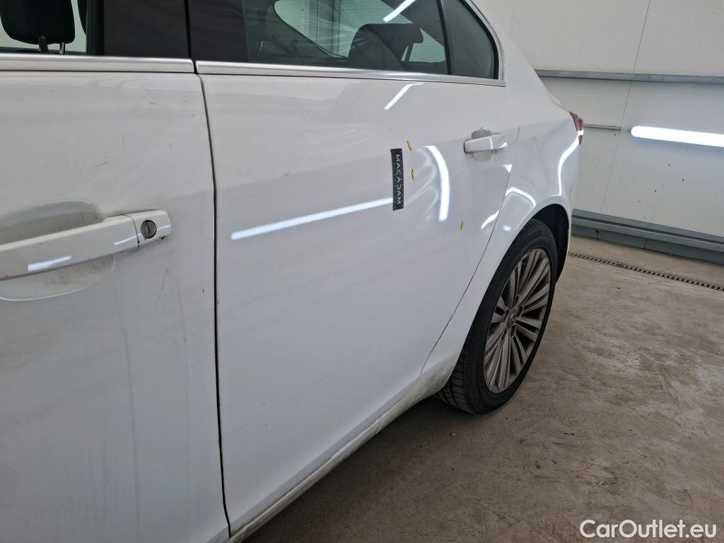  Opel  Insignia OPEL  5p Berline 1.6 CDTi 136 Auto Cosmo #88