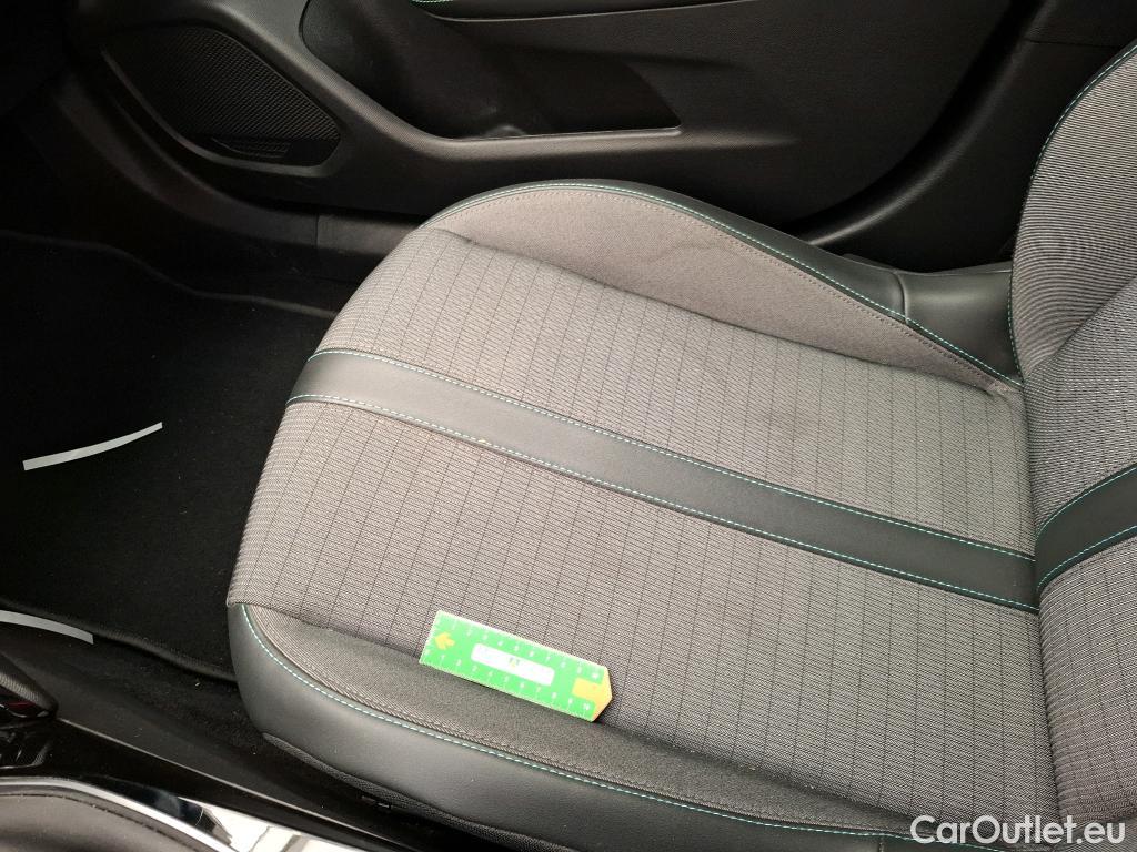  Peugeot  2008  Allure Pack 1.2 PureTech 100CV BVM6 E6d #5