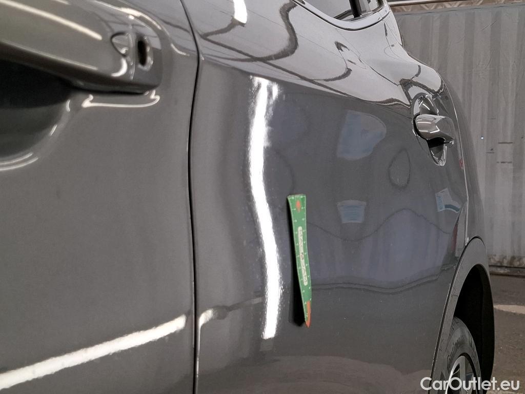  Nissan  Qashqai NISSAN  / 2017 / 5P / Crossover 1.3 DIG-T 140 Tekna #6