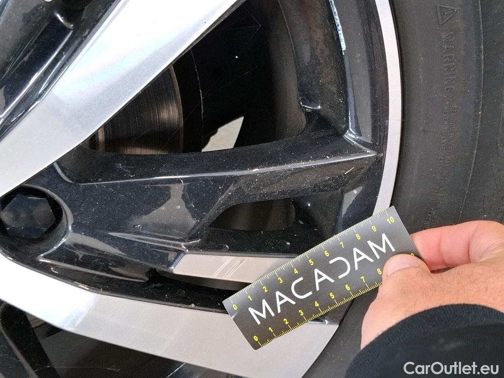  Peugeot  5008 PEUGEOT  / 2016 / 5P / SUV Puretech 180 S&S EAT8 GT Line #19