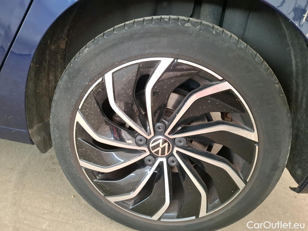  Volkswagen  Golf  VOLKSWAGEN / 2020 / 5P / Berline 2.0 TDI SCR 150 DSG7 Life 1st #8