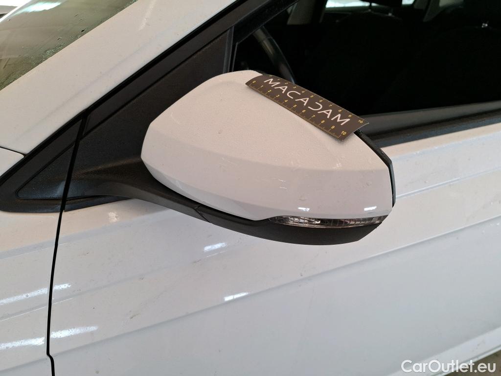  Volkswagen  Polo VOLKSWAGEN  / 2017 / 5P / Berline 1.0 TSI 95 Lounge #14