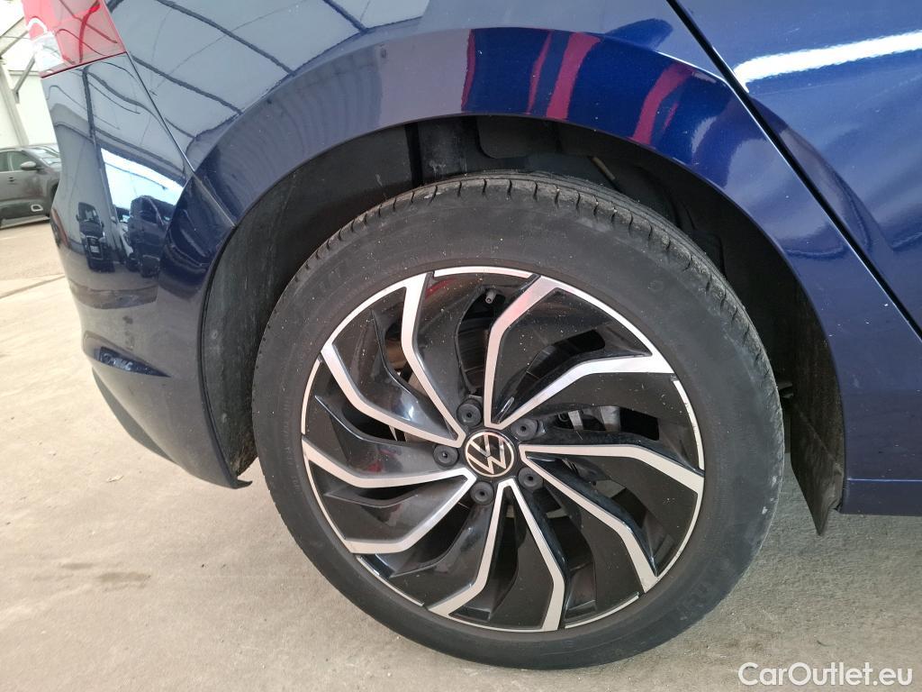  Volkswagen  Golf  VOLKSWAGEN / 2020 / 5P / Berline 2.0 TDI SCR 150 DSG7 Life 1st #25