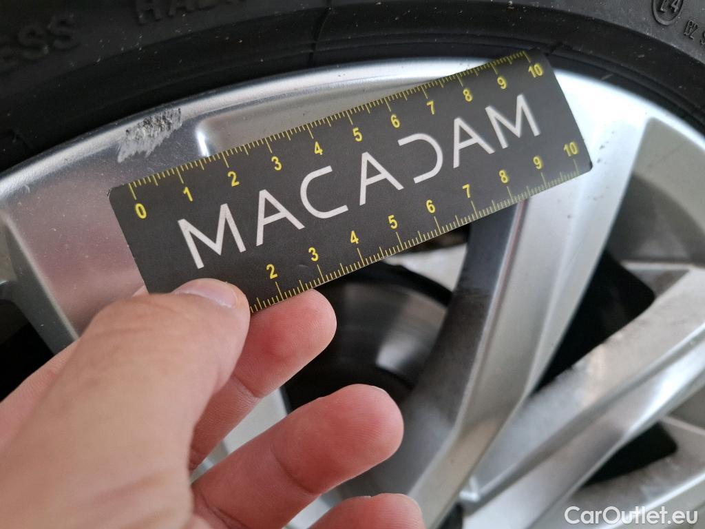  Volkswagen  T-ROC VOLKSWAGEN  / 2017 / 5P / SUV 1.5 TSI 150 EVO CARAT EXCLUSIVE DSG7 #5