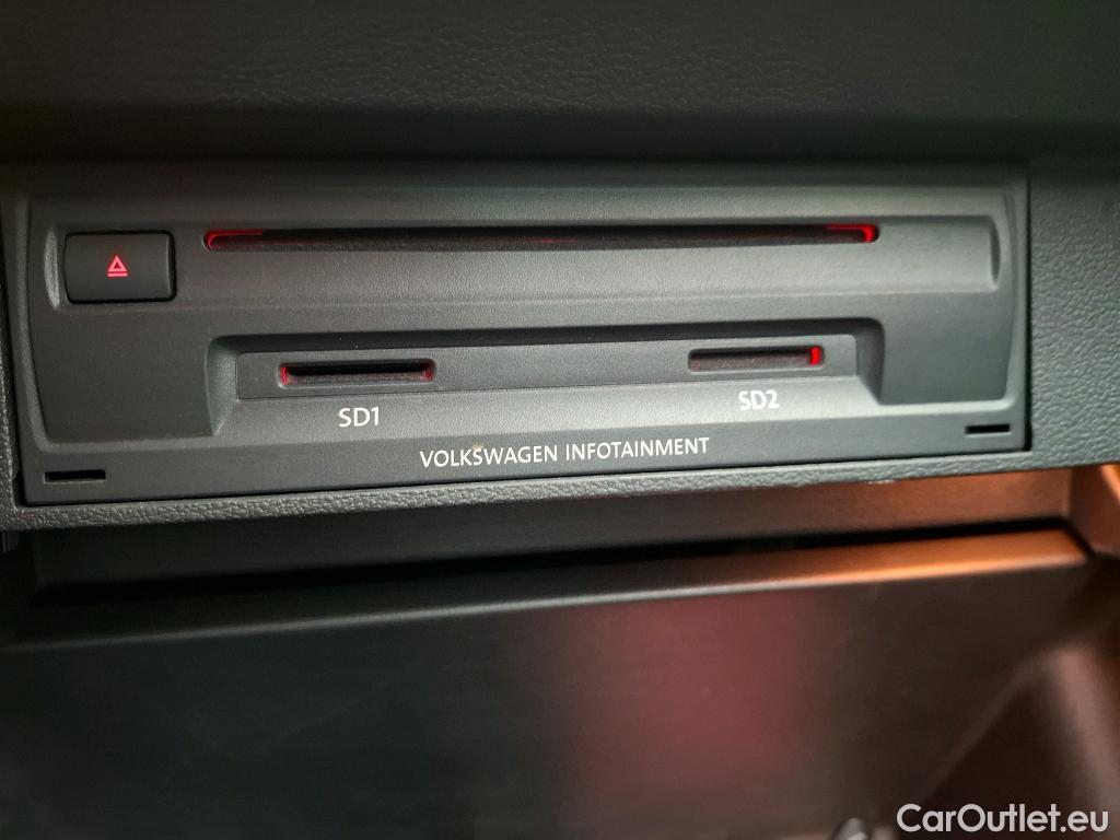  Volkswagen  Tiguan VOLKSWAGEN  5p SUV 20 TDI 150 DSG7 Carat BMT #5