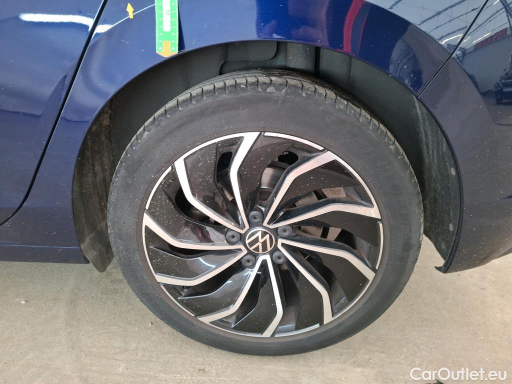  Volkswagen  Golf  VOLKSWAGEN / 2020 / 5P / Berline 2.0 TDI SCR 150 DSG7 Life 1st #7