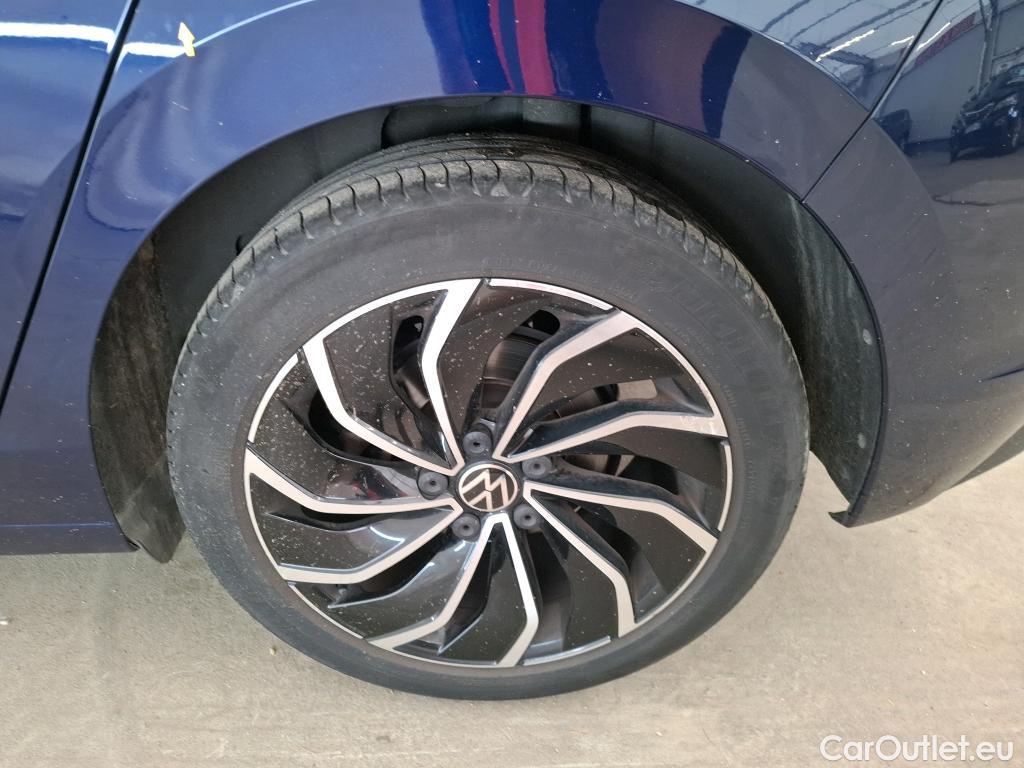  Volkswagen  Golf  VOLKSWAGEN / 2020 / 5P / Berline 2.0 TDI SCR 150 DSG7 Life 1st #16