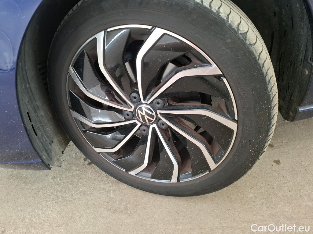  Volkswagen  Golf  VOLKSWAGEN / 2020 / 5P / Berline 2.0 TDI SCR 150 DSG7 Life 1st #5