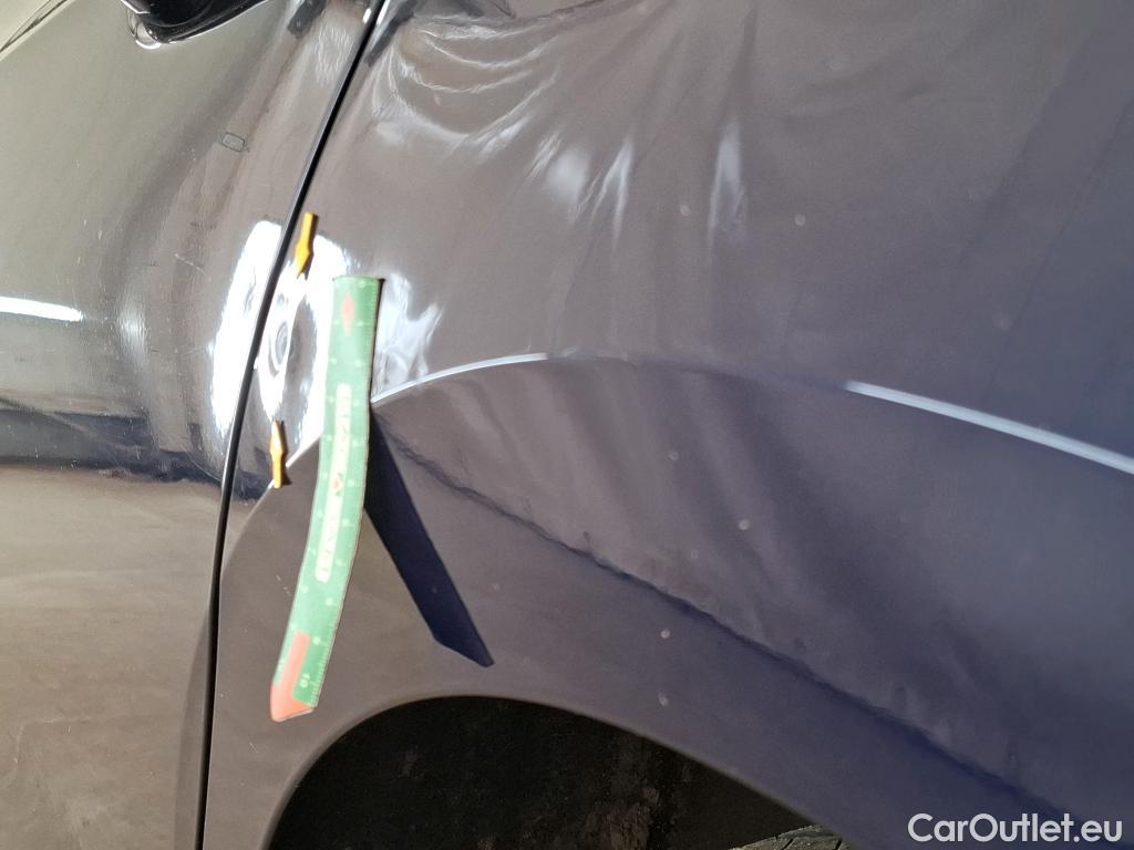  Volkswagen  Golf  VOLKSWAGEN / 2020 / 5P / Berline 2.0 TDI SCR 150 DSG7 Life 1st #37