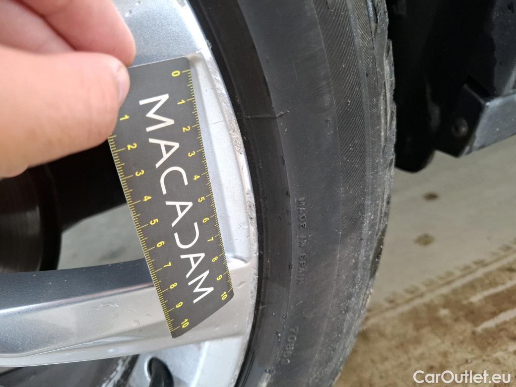  Volkswagen  T-ROC VOLKSWAGEN  / 2017 / 5P / SUV 1.5 TSI 150 EVO CARAT EXCLUSIVE DSG7 #14