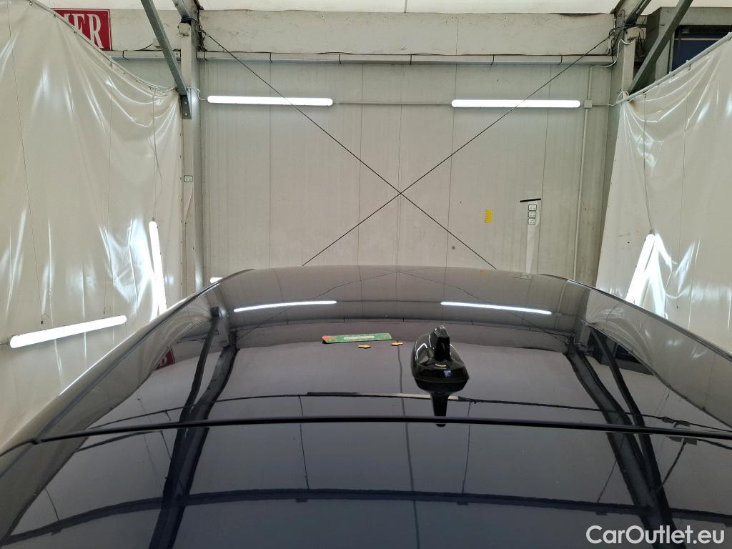  Volkswagen  Golf  VOLKSWAGEN / 2020 / 5P / Berline 2.0 TDI SCR 150 DSG7 Life 1st #39