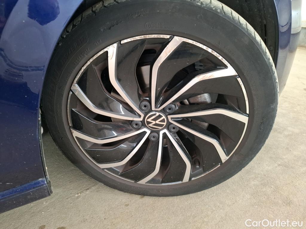  Volkswagen  Golf  VOLKSWAGEN / 2020 / 5P / Berline 2.0 TDI SCR 150 DSG7 Life 1st #32