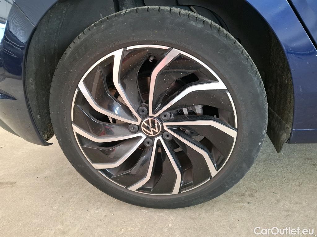  Volkswagen  Golf  VOLKSWAGEN / 2020 / 5P / Berline 2.0 TDI SCR 150 DSG7 Life 1st #26