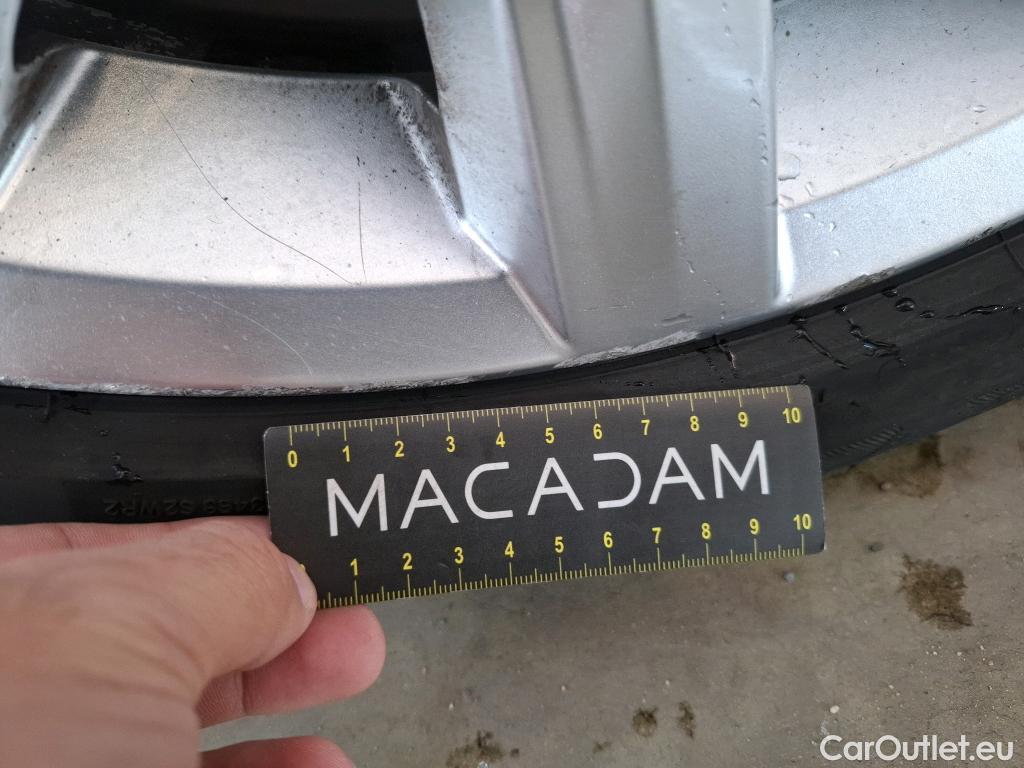  Volkswagen  T-ROC VOLKSWAGEN  / 2017 / 5P / SUV 1.5 TSI 150 EVO CARAT EXCLUSIVE DSG7 #16