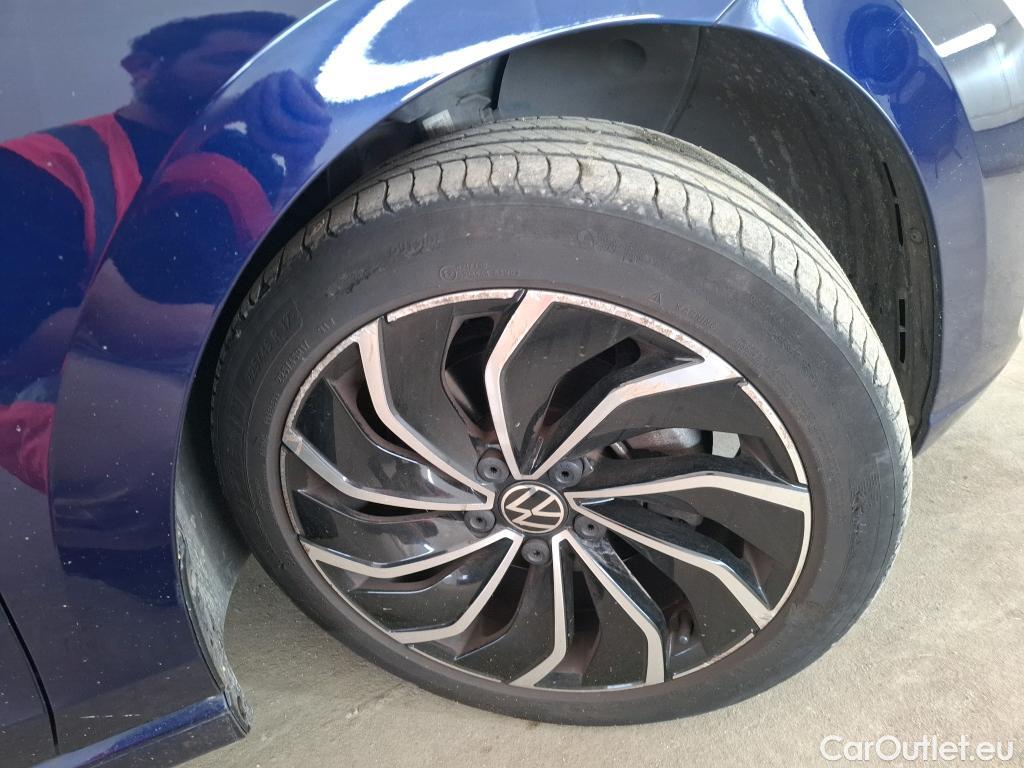  Volkswagen  Golf  VOLKSWAGEN / 2020 / 5P / Berline 2.0 TDI SCR 150 DSG7 Life 1st #13