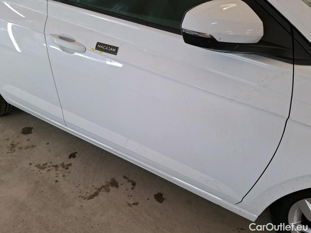  Volkswagen  Polo VOLKSWAGEN  / 2017 / 5P / Berline 1.0 TSI 95 Lounge #16