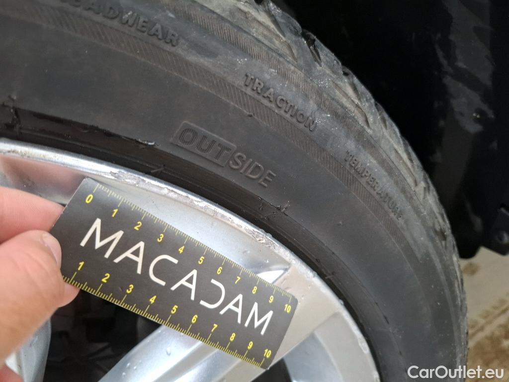  Volkswagen  T-ROC VOLKSWAGEN  / 2017 / 5P / SUV 1.5 TSI 150 EVO CARAT EXCLUSIVE DSG7 #13