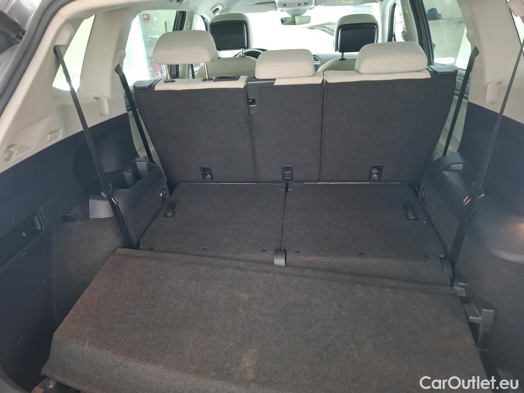  Volkswagen  Tiguan VOLKSWAGEN  Allspace / 2017 / 5P / SUV 2.0 TDI 150 DSG7 Confortline Business #1