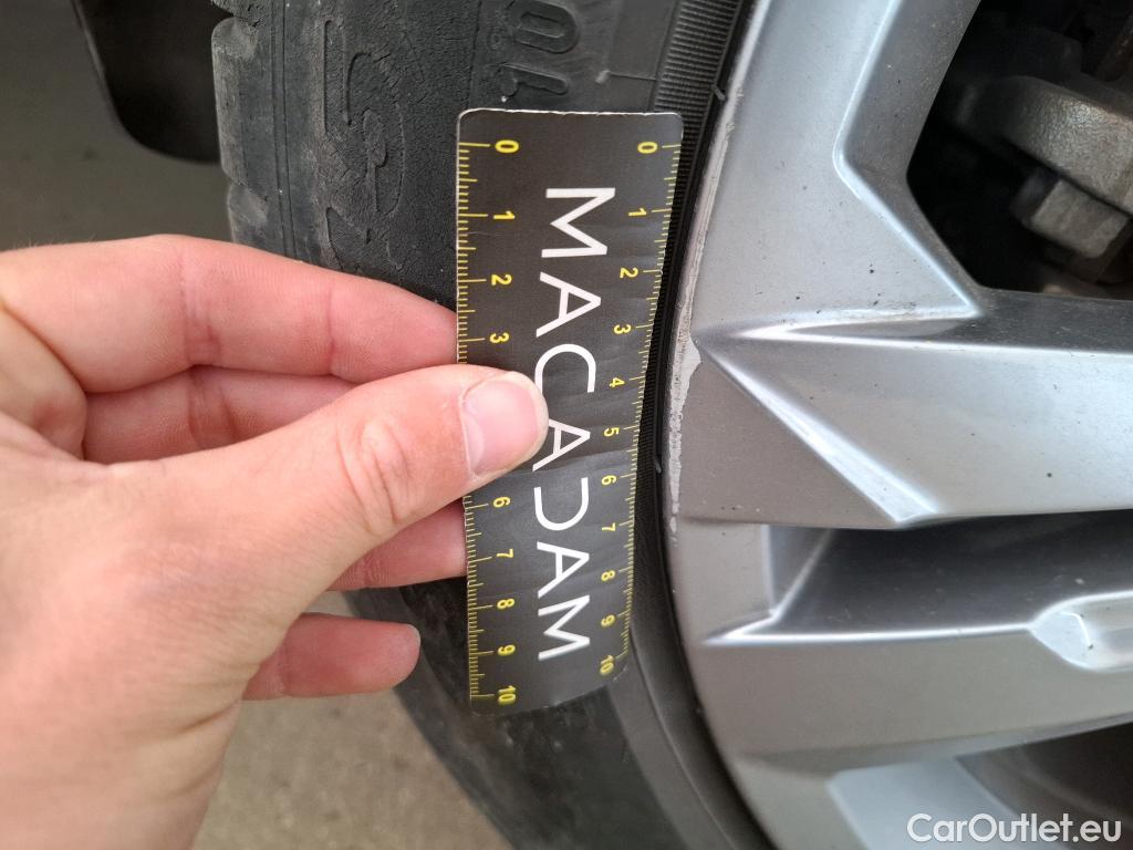  Volkswagen  Tiguan  R-Line Exclusive eHybrid 1.4 TSI 245CV BVA6 E6d #46