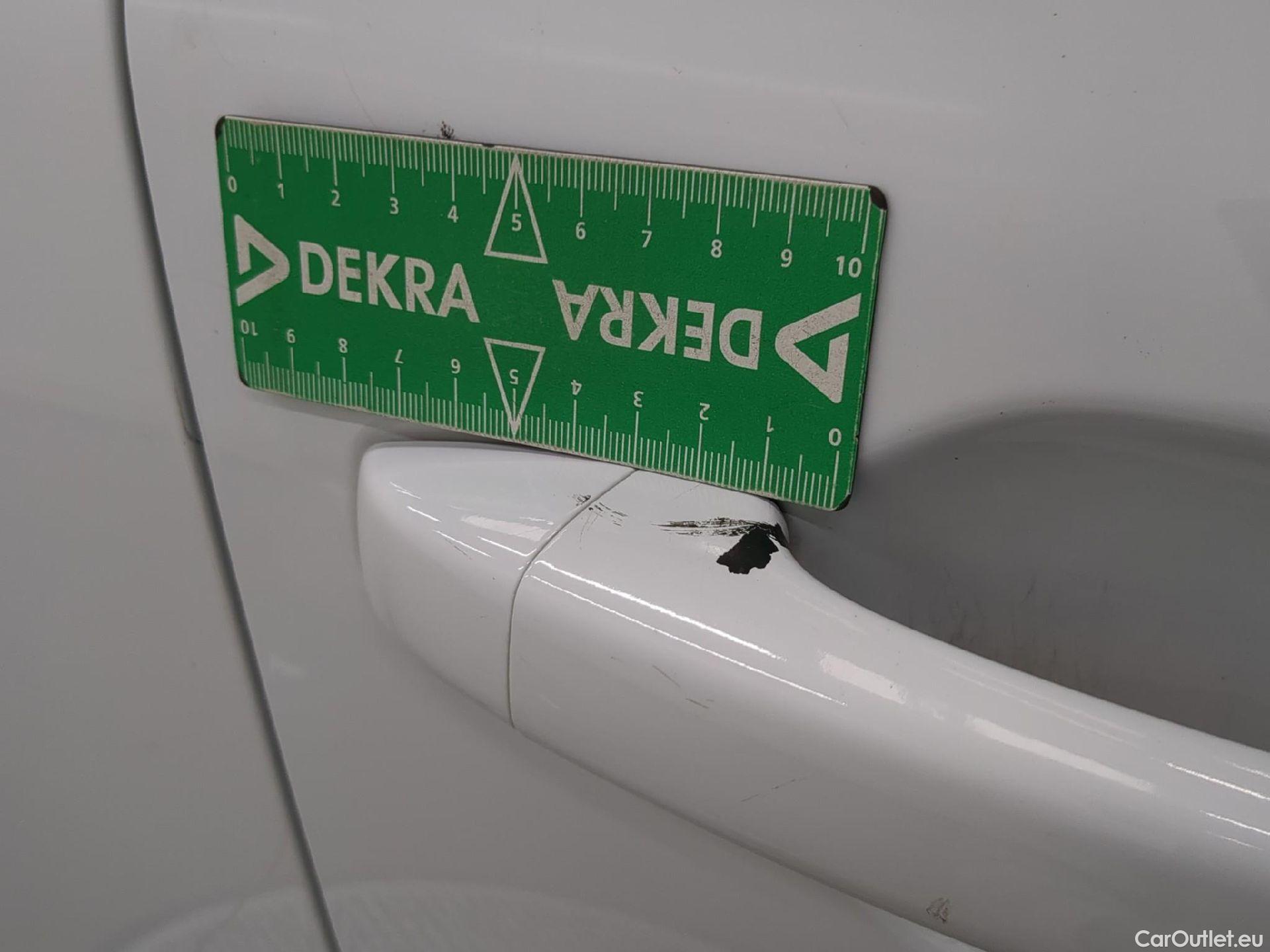  Renault  Megane  IV Berline 5 ptes. Société Air Nav 1.5 dCi 90CV BVM6 E6 #19