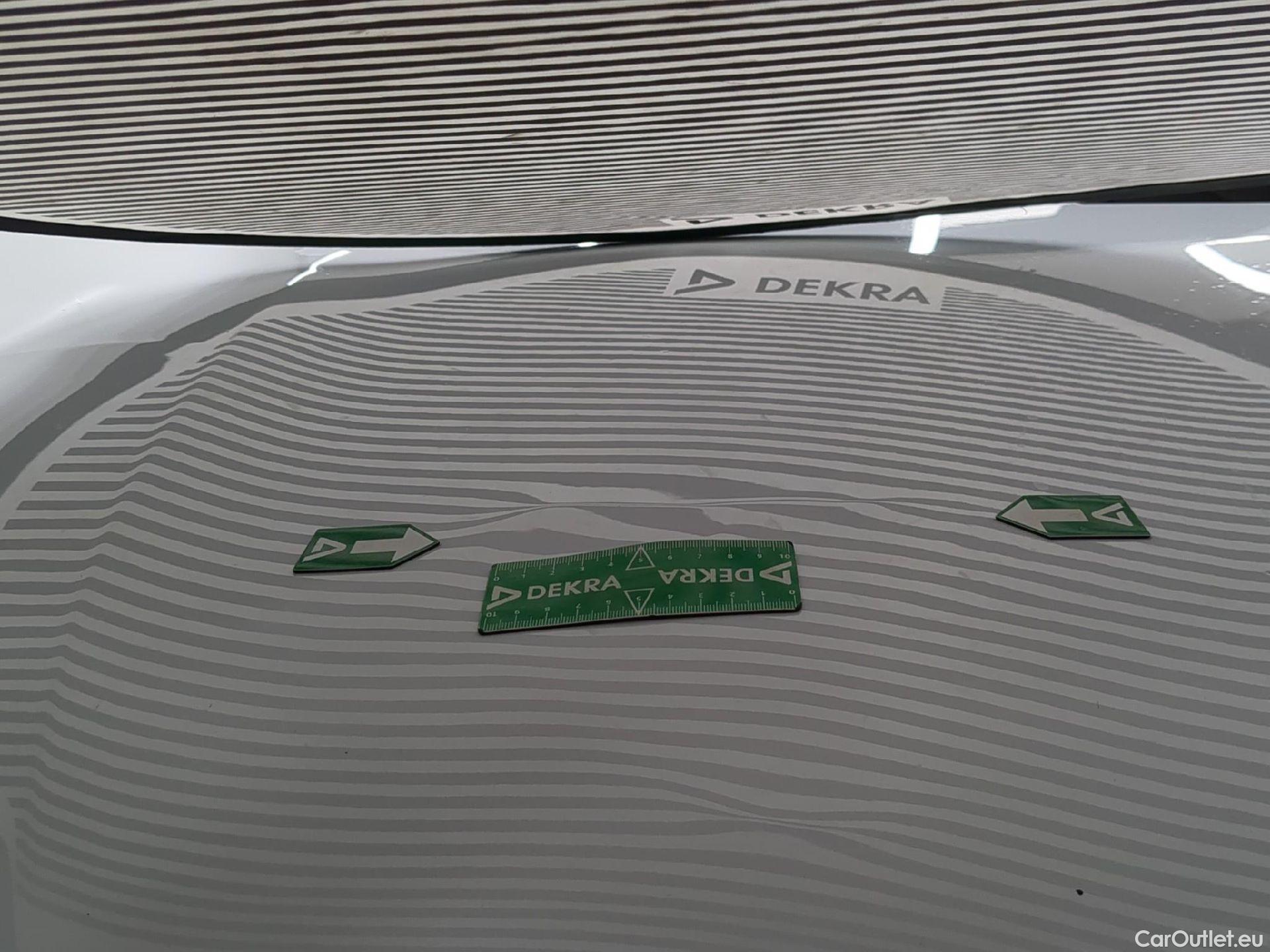  Renault  Megane  IV Berline 5 ptes. Société Air Nav 1.5 dCi 90CV BVM6 E6 #23