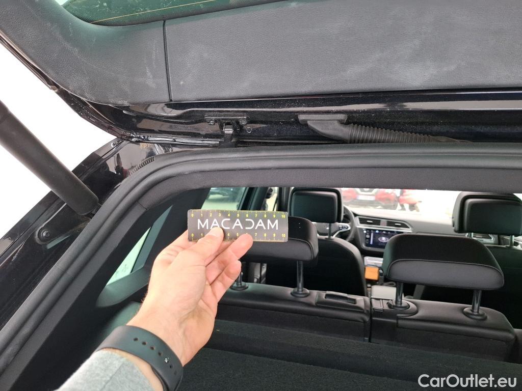  Volkswagen  Tiguan  R-Line Exclusive eHybrid 1.4 TSI 245CV BVA6 E6d #35