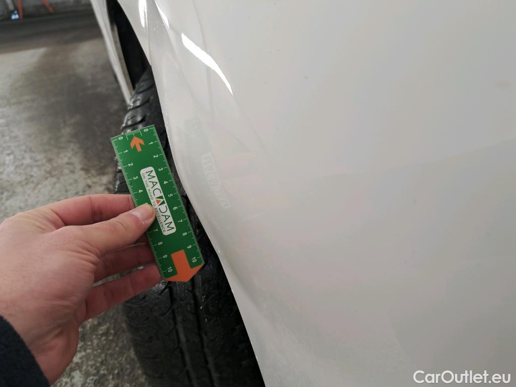  Citroen  C3  Société Live 1.2 PureTech 70CV BVM5 E6dT #2