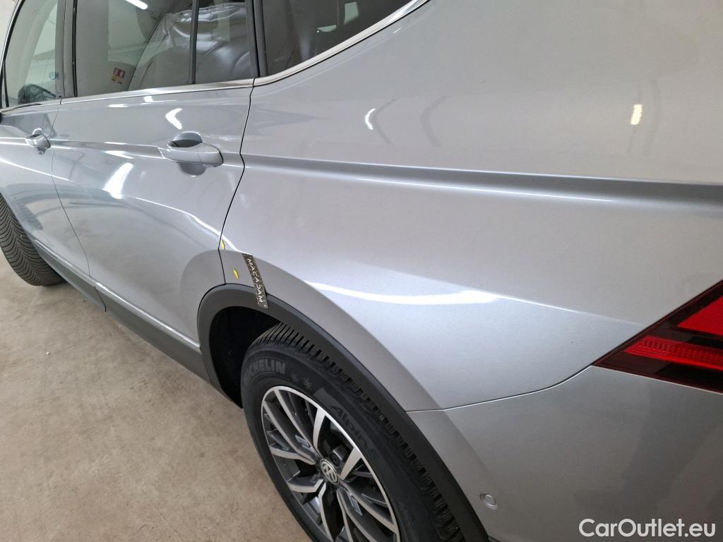  Volkswagen  Tiguan VOLKSWAGEN  Allspace / 2017 / 5P / SUV 2.0 TDI 150 DSG7 Confortline Business #22