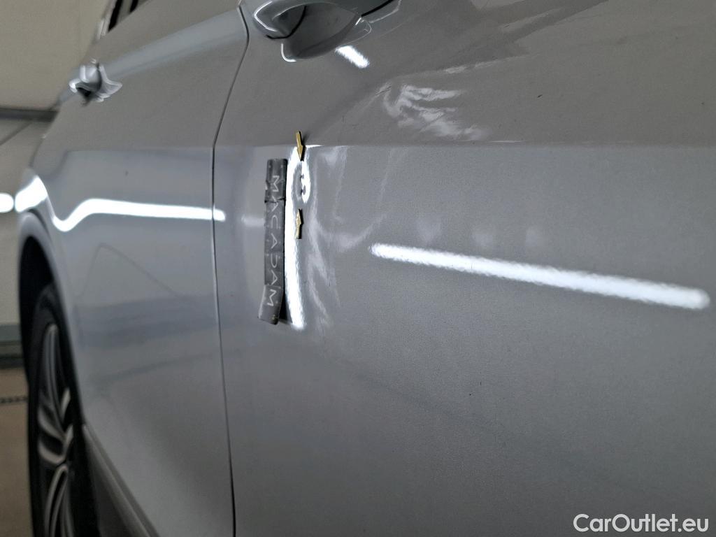  Volkswagen  Tiguan VOLKSWAGEN  / 2020 / 5P / SUV 1.5 TSI 150 DSG7 Elegance #22