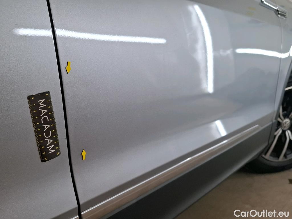  Volkswagen  Tiguan VOLKSWAGEN  Allspace / 2017 / 5P / SUV 2.0 TDI 150 DSG7 Confortline Business #3