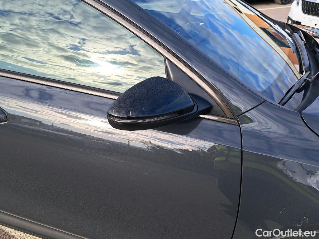  KIA  XCeed KIA  / 2022 / 5P / todoterreno 1.5 MHEV GT-line 118kW (160CV) DCT #15