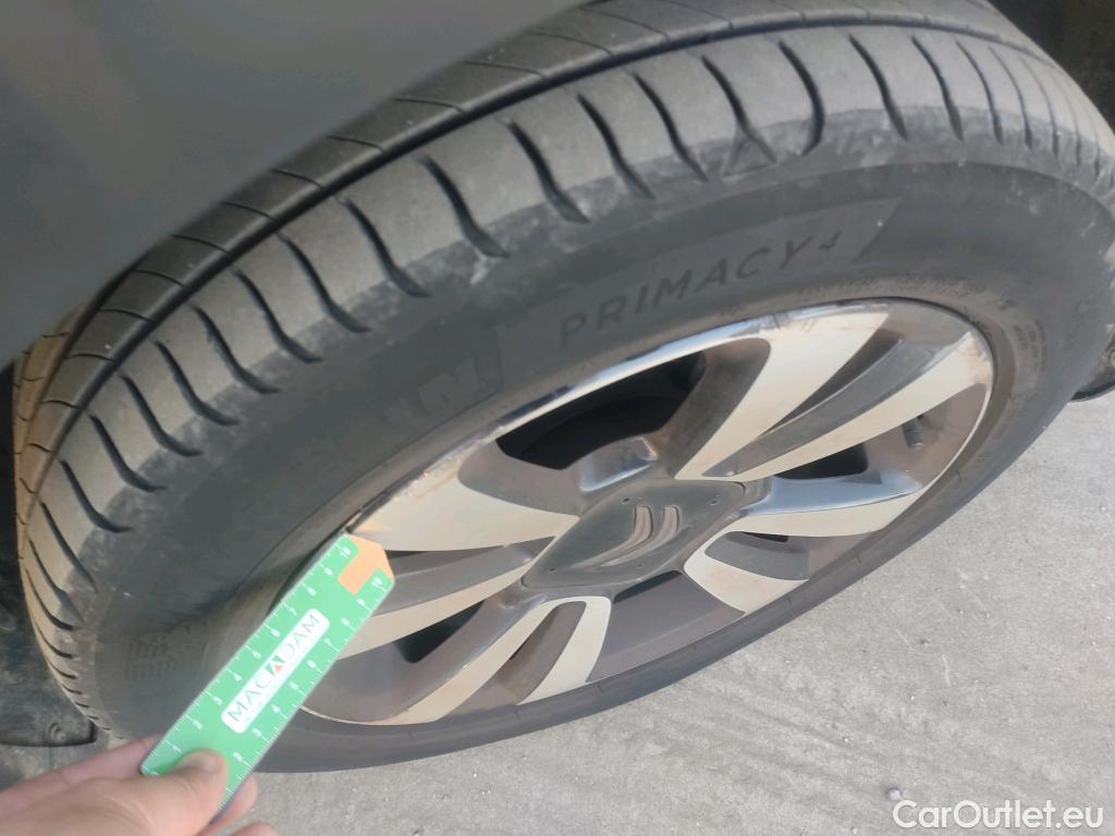  Citroen  C3 CITROEN  / 2016 / 5P / berlina con portón PureTech 60KW (82CV) FEEL (CX) #16