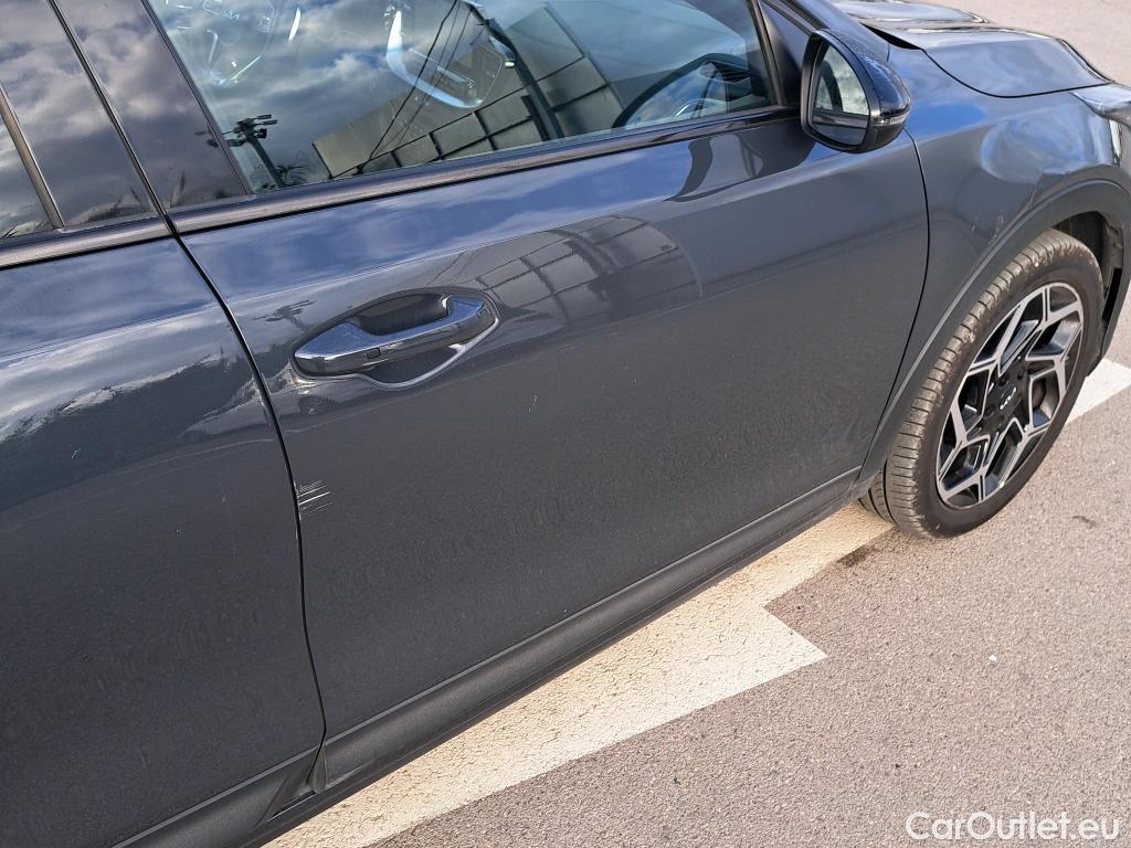  KIA  XCeed KIA  / 2022 / 5P / todoterreno 1.5 MHEV GT-line 118kW (160CV) DCT #9