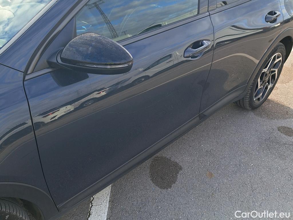  KIA  XCeed KIA  / 2022 / 5P / todoterreno 1.5 MHEV GT-line 118kW (160CV) DCT #7