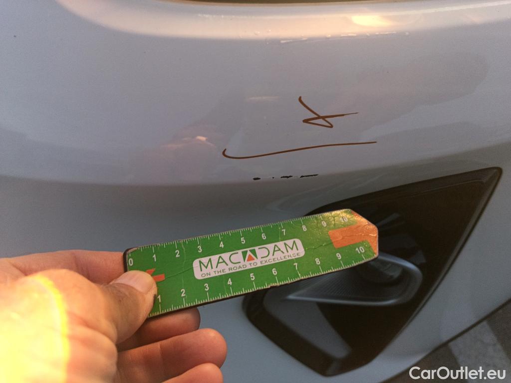  KIA  STONIC KIA  / 2017 / 5P / todoterreno 1.0 T-GDi 74kW (100CV) MHEV iMT Concept #4