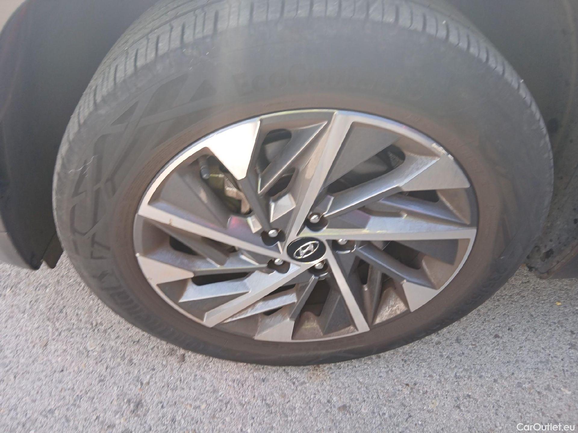  Hyundai  Tucson HYUNDAI  / 2020 / 5P / todoterreno 1.6 TGDI 110kW (150CV) 48V Tecno 2C #4