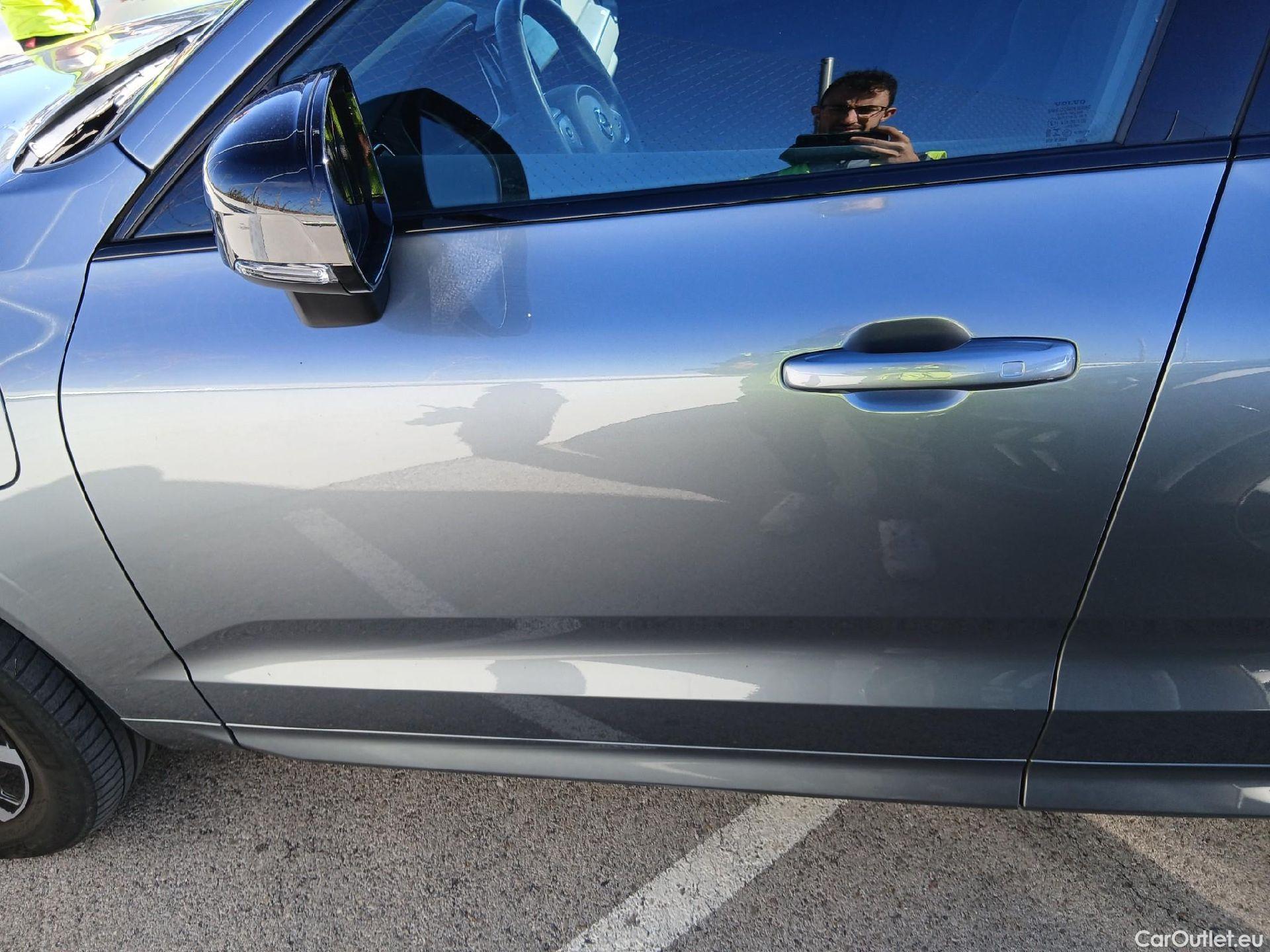  Volvo  XC60 VOLVO  / 2017 / 5P / todoterreno 2.0 T6 AWD Recharge R-Design Exp Auto #8