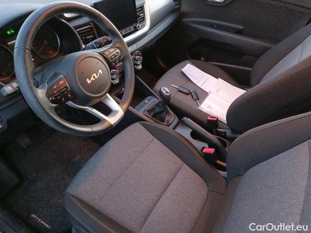 KIA  STONIC KIA  / 2017 / 5P / todoterreno 1.0 T-GDi 74kW (100CV) MHEV iMT Concept #8