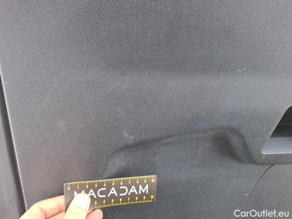  Peugeot  3008  Allure Pack 1.2 PureTech 130CV BVA8 E6d #28